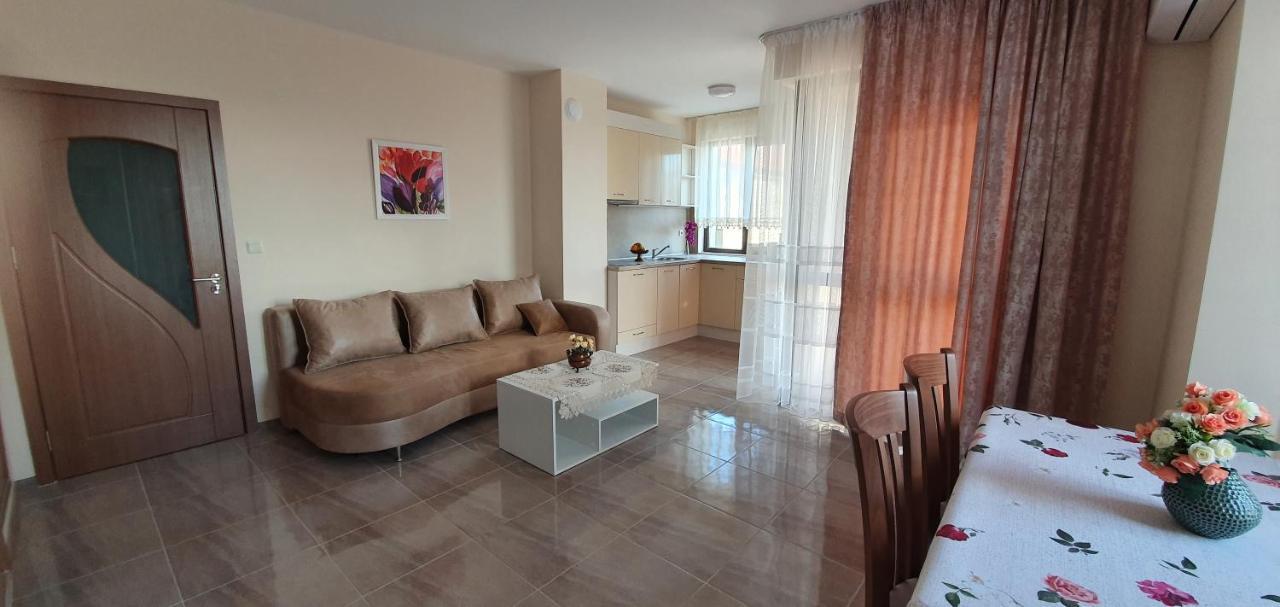 Luxury Apartments Ekaterina TTchernomorets Extérieur photo